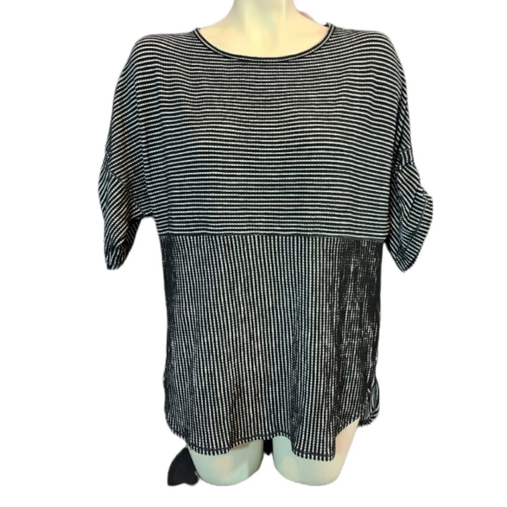 ‎Max Studio Black & White Striped Top